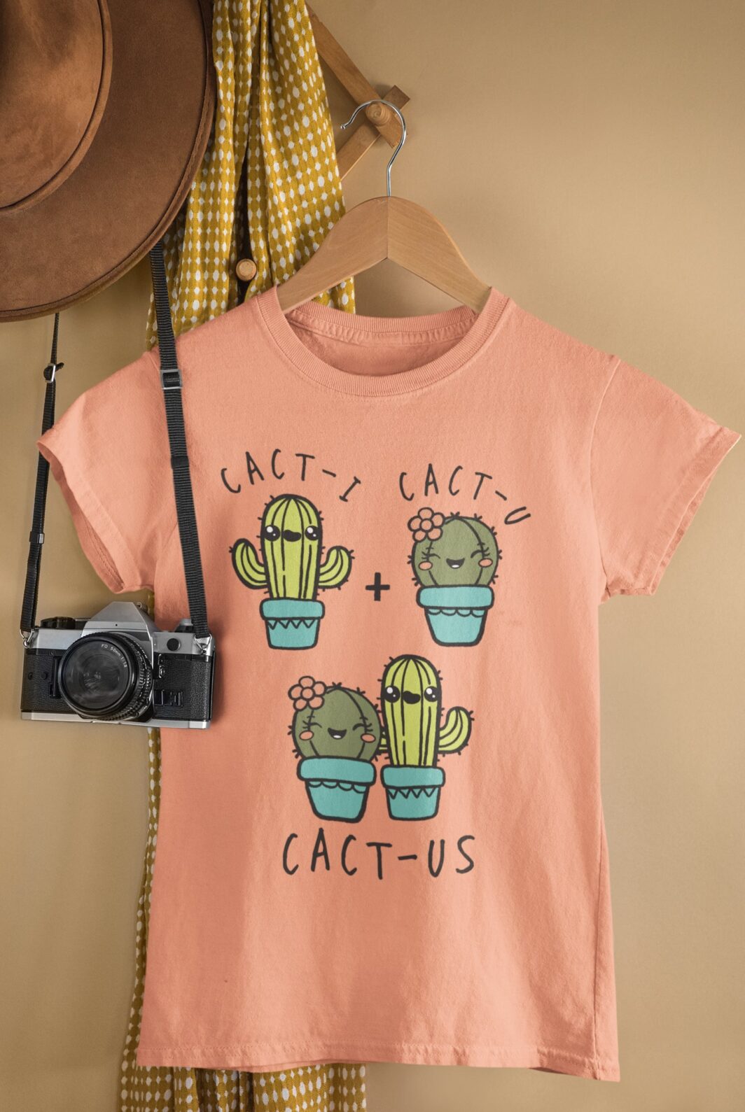 Cactus Love - Unisex T-Shirt